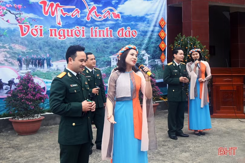 Xuân sớm trên “mắt đảo” Sơn Dương