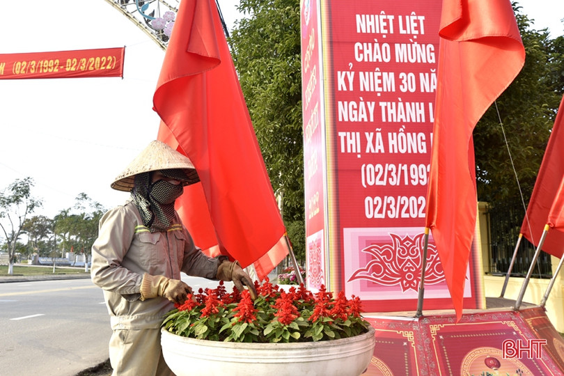 Sắc màu mừng Đảng, mừng xuân tại Thị xã Hồng Lĩnh