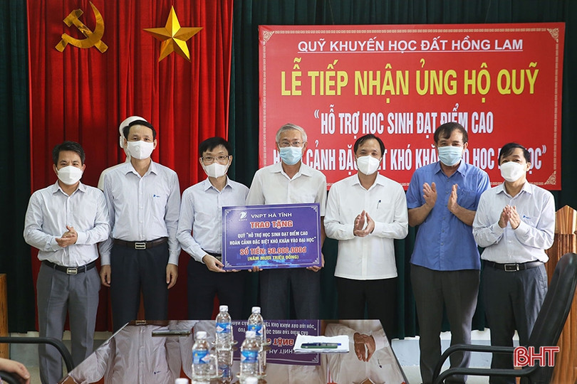 Hà Tĩnh vượt qua khó khăn, tự tin bước vào năm mới