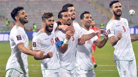 Iran trở thành đội đầu tiên giành vé dự World Cup 2022 khu vực châu Á