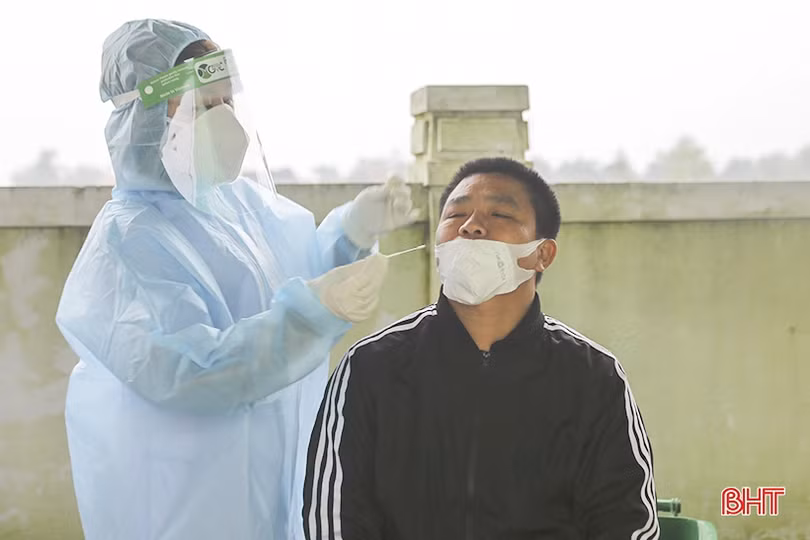 Người dân Can Lộc tự ý thức an toàn phòng dịch cho bản thân và cộng đồng