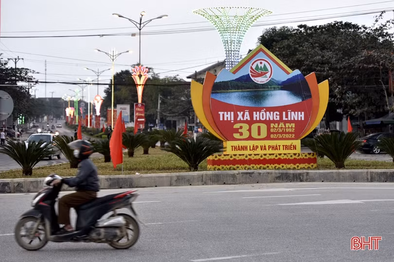 Sắc màu mừng Đảng, mừng xuân tại Thị xã Hồng Lĩnh