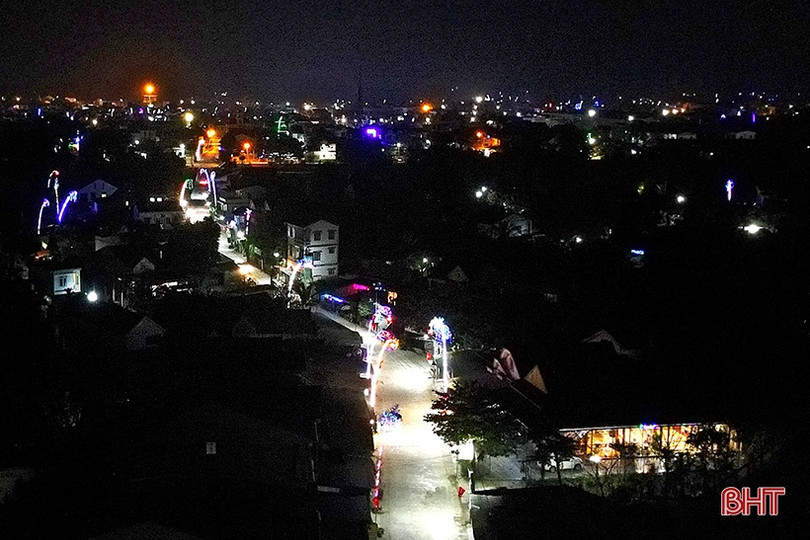 Lung linh sắc màu đón xuân trên miền sơn cước Hà Tĩnh