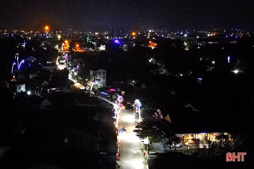 Lung linh sắc màu đón xuân trên miền sơn cước Hà Tĩnh