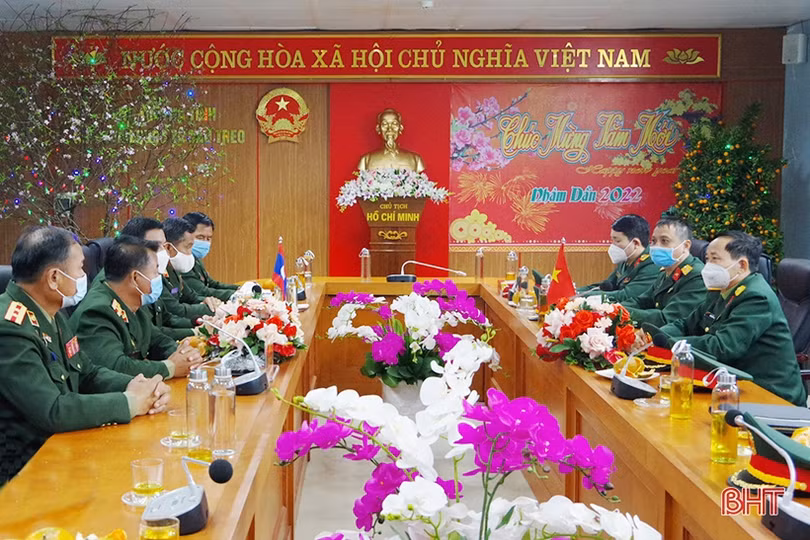 Cất bốc được 6 hài cốt liệt sĩ quân tình nguyện và chuyên gia hy sinh ở Lào