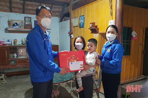 Tuổi trẻ Hà Tĩnh huy động 16.000 suất quà cho các hoàn cảnh khó khăn