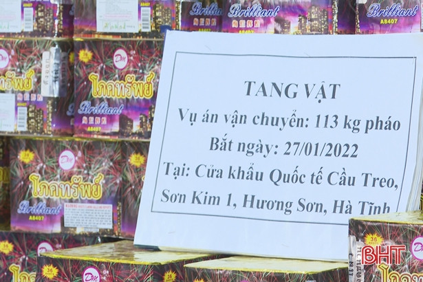 Lực lượng chức năng Hà Tĩnh bắt giữ 113 kg pháo nổ tại Cửa khẩu quốc tế Cầu Treo