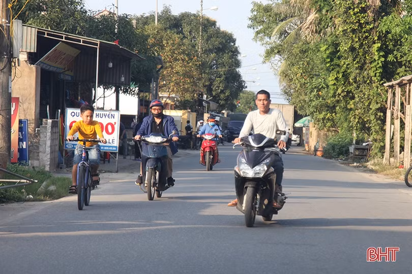 Hà Tĩnh: Nhiều người dân “vô tư” vi phạm Luật Giao thông trong ngày tết