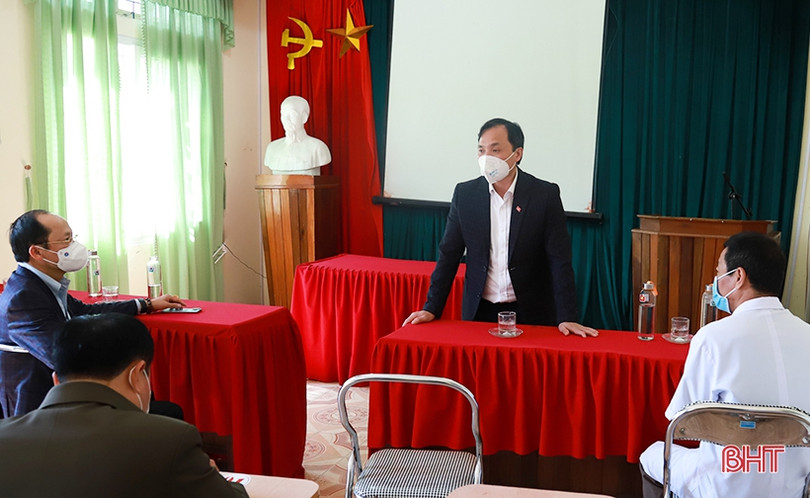 Bí thư Tỉnh ủy động viên, chúc tết các y, bác sỹ BVĐK khu vực Cửa khẩu quốc tế Cầu Treo