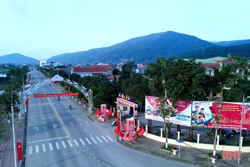 Sắc màu mừng Đảng, mừng xuân tại Thị xã Hồng Lĩnh