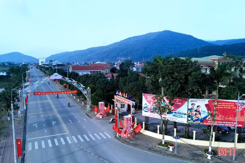 Sắc màu mừng Đảng, mừng xuân tại Thị xã Hồng Lĩnh