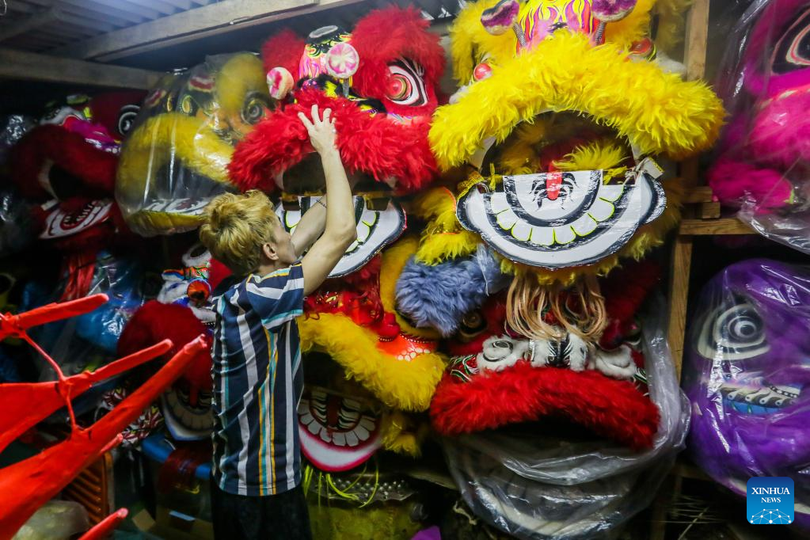 Rộn ràng không khí chuẩn bị đón tết Nguyên đán Nhâm Dần ở các nước