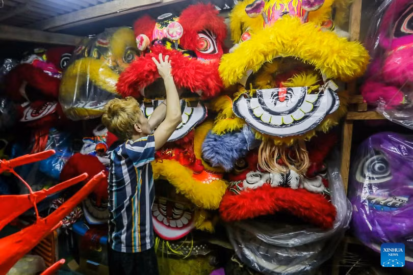 Rộn ràng không khí chuẩn bị đón tết Nguyên đán Nhâm Dần ở các nước