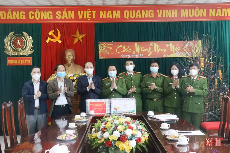 Đảm bảo an ninh trật tự, an toàn giao thông cho Nhân dân vui tết, đón xuân