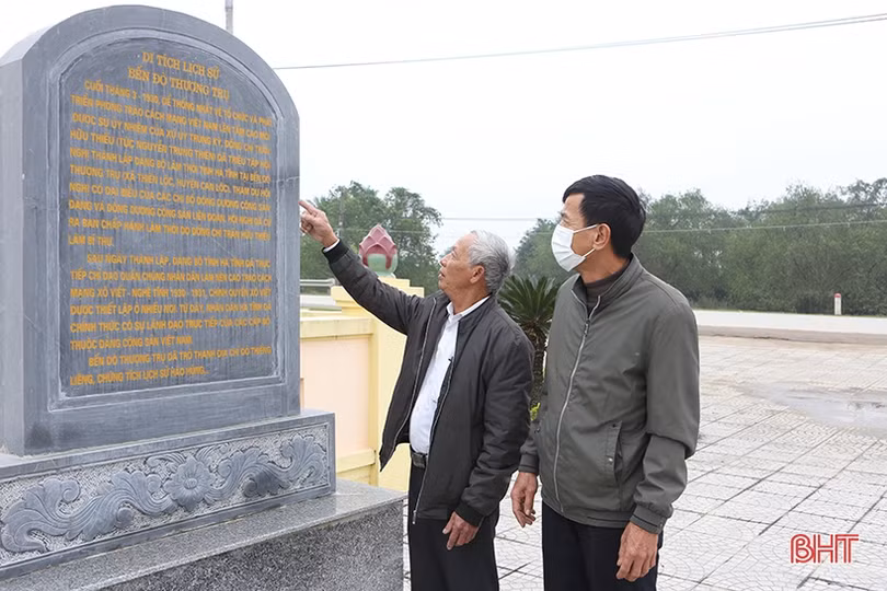 Dâng lên Đảng những mùa xuân tươi thắm