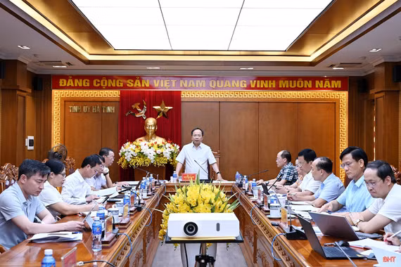 Tổ chức lấy ý kiến Nhân dân về sắp xếp thôn, tổ dân phố bảo đảm dân chủ, công khai