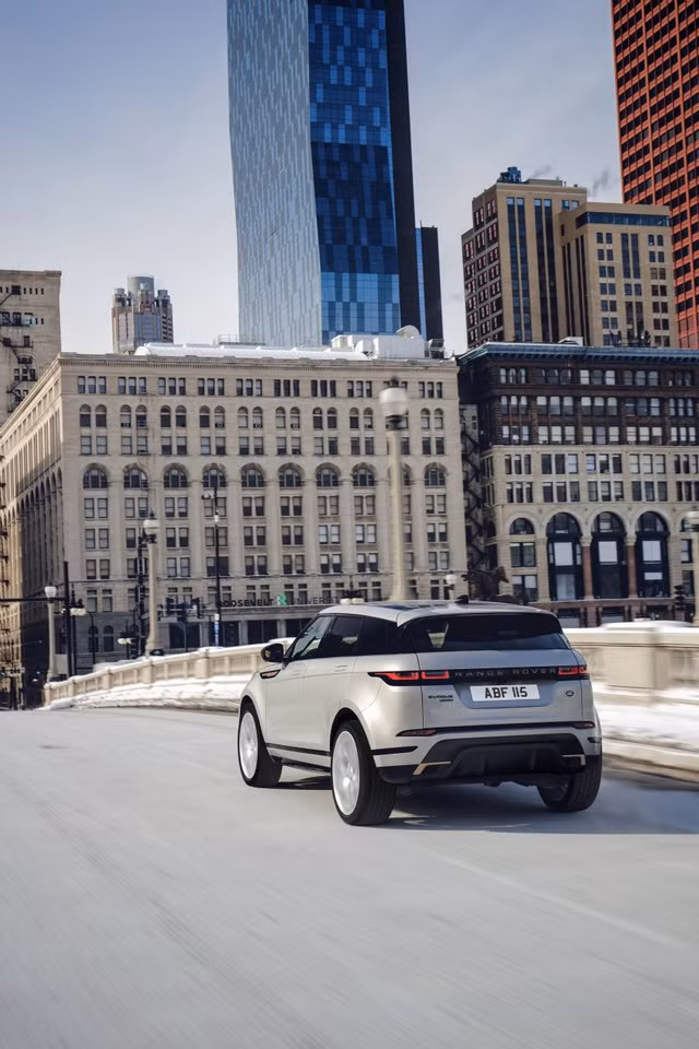 Range Rover Evoque 2021 có nhiều thay đổi lớn