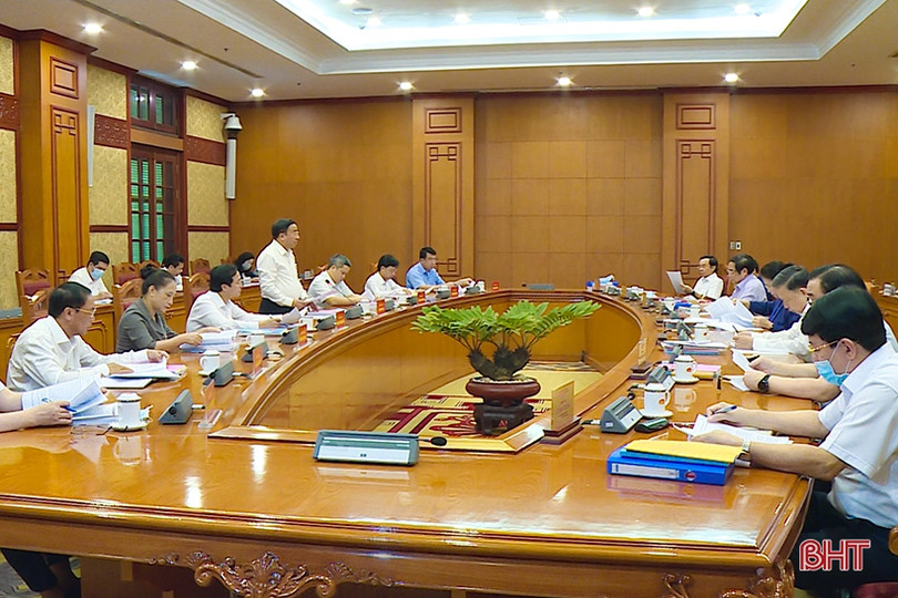 Bộ Chính trị đã làm việc với Hà Tĩnh cùng 11 tỉnh về chuẩn bị đại hội các đảng bộ trực thuộc Trung ương