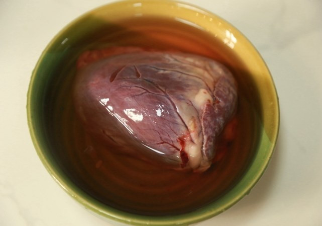 Cuối tuần làm tim heo xào nấm chỉ mất vài phút nhưng cả nhà đều thích