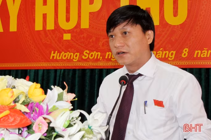 Hương Sơn bầu bổ sung Phó Chủ tịch HĐND và Phó Chủ tịch UBND huyện
