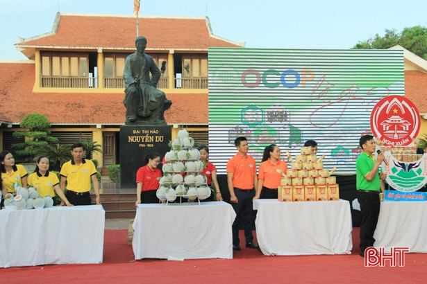 Xuân Yên và Xuân Viên đạt giải nhất cuộc thi “OCOP là gì?”