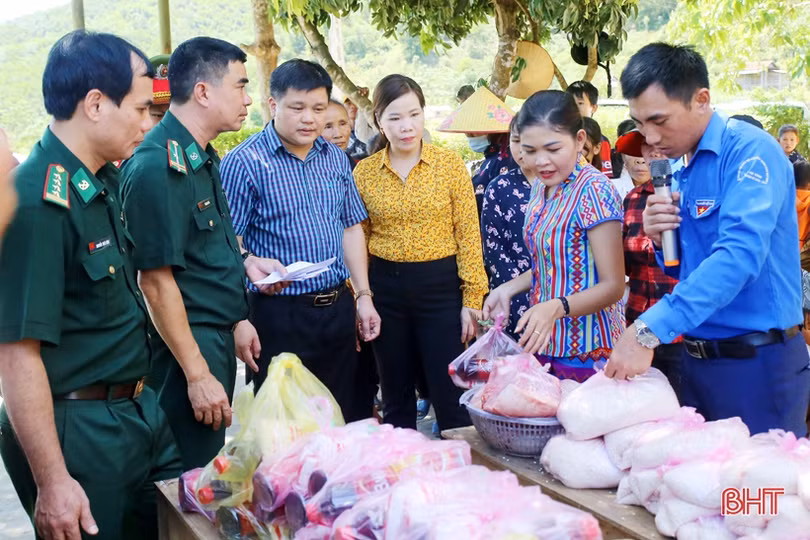 Bản Rào tre rộn ràng ngày Tết Lấp lỗ