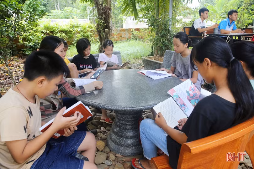 “Ngôi nhà trí tuệ”, nơi “dạo chơi” của học sinh nông thôn Hà Tĩnh