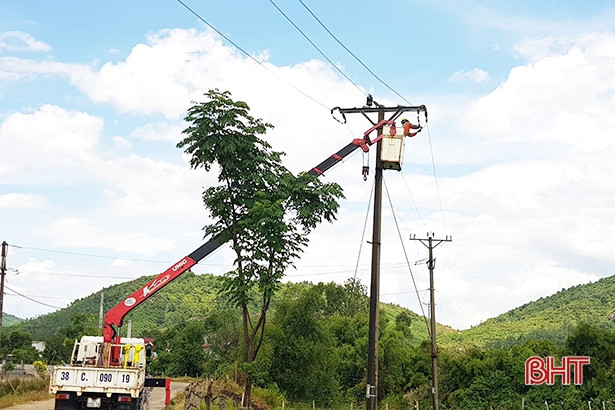 90 tỷ đồng đầu tư nâng cấp lưới điện Cẩm Xuyên