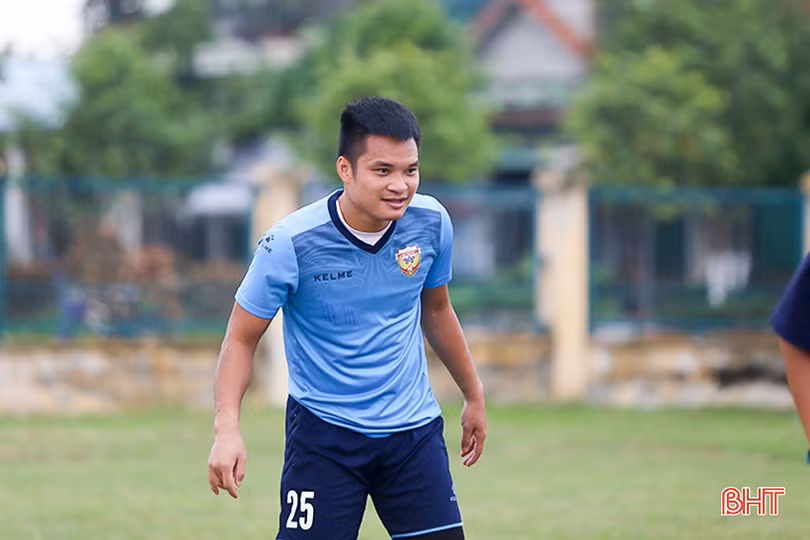 Dương Quang Tuấn - “lá chắn thép” trước khung thành Hồng Lĩnh Hà Tĩnh