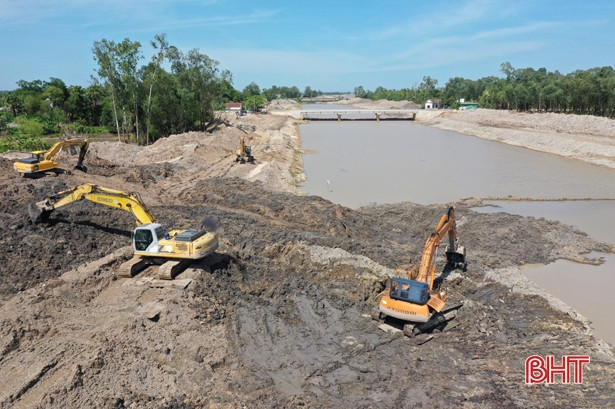 “Liều thuốc bổ” giúp doanh nghiệp Hà Tĩnh khôi phục sản xuất kinh doanh