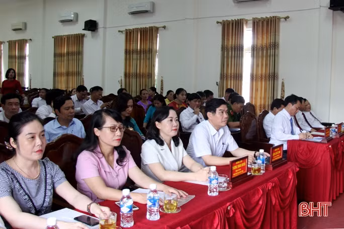 Hương Sơn bầu bổ sung Phó Chủ tịch HĐND và Phó Chủ tịch UBND huyện