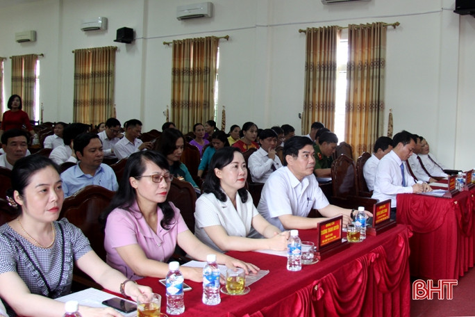 Hương Sơn bầu bổ sung Phó Chủ tịch HĐND và Phó Chủ tịch UBND huyện