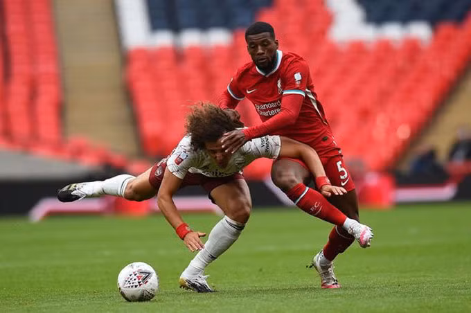 Sai lầm của Klopp và sự lột xác của Arsenal sau trận Siêu cúp Anh