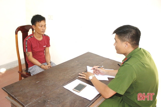 Khởi tố đối tượng chém trưởng công an xã ở Hà Tĩnh