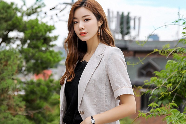 Mặc đẹp với 3 món đồ kinh điển của mùa thu ảnh 20 Mặc đẹp với 3 món đồ kinh điển của mùa thu
