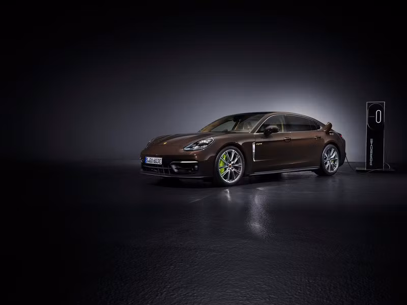 Porsche Panamera 2021 nâng cấp động cơ và công nghệ