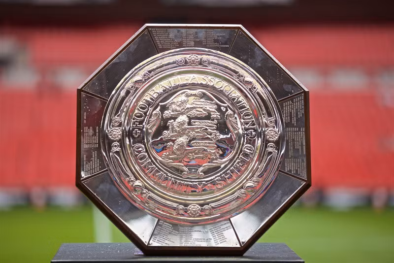 Liverpool 2 năm liên tiếp lỗi hẹn Siêu cúp Anh theo cùng kịch bản