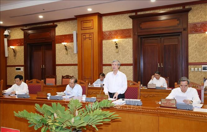 Bộ Chính trị đã làm việc với Hà Tĩnh cùng 11 tỉnh về chuẩn bị đại hội các đảng bộ trực thuộc Trung ương