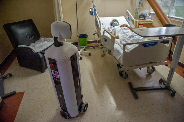 Độc đáo, Robot chăm sóc bệnh nhân Covid-19 “cô đơn” ở Mexico
