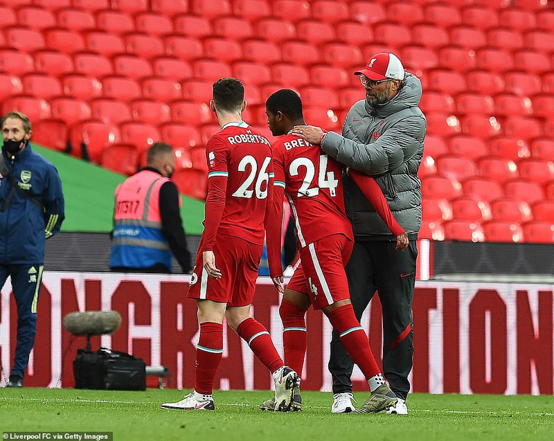 liverpool 2 năm liên tiếp lỗi hẹn siêu cúp anh theo cùng kịch bản hình 1 Liverpool 2 năm liên tiếp lỗi hẹn Siêu cúp Anh theo cùng kịch bản