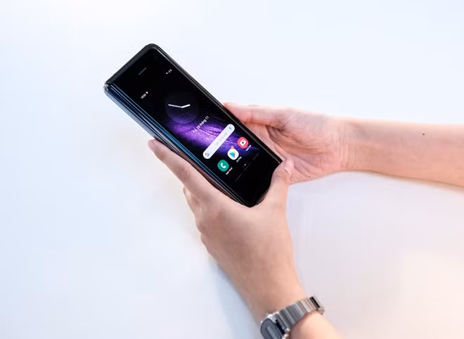 Nhiều smartphone chính hãng ngừng bán ở Việt Nam