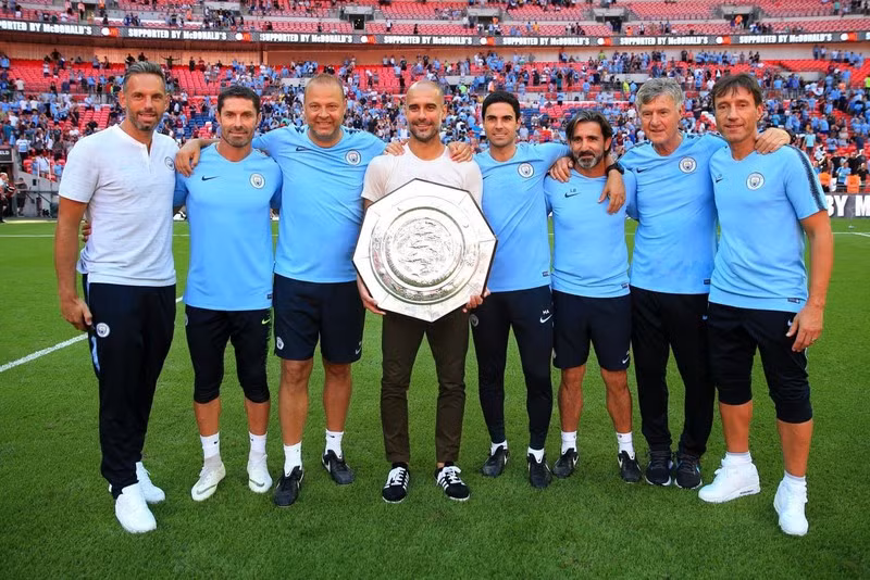 Liverpool 2 năm liên tiếp lỗi hẹn Siêu cúp Anh theo cùng kịch bản