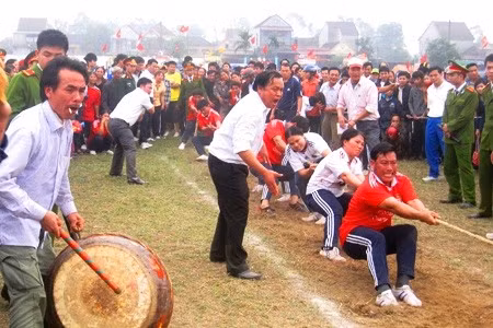 Không khí thi đấu trận chung kết nam nữ phối hợp