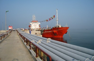 Khi các doannh nghiệp, tập đoàn trong KKT Vũng Áng đi vào hoạt động sẽ là cơ hội lớn để Kỳ Anh tái cấu trúc cơ cấu nền kinh tế, phát triển toàn diện