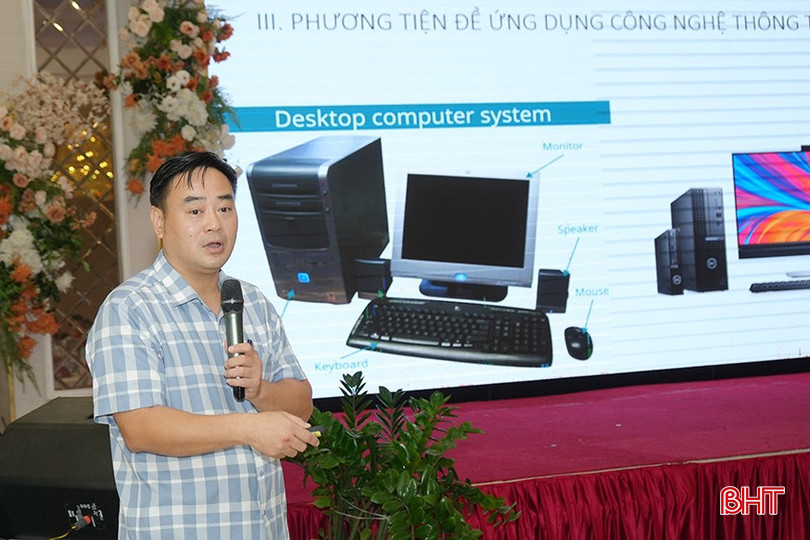 Đại diện Cục Văn hóa cơ sở, Gia đình và Thư viện trình bày chuyên đề: Ứng dụng công nghệ thông tin trong tổ chức hoạt động tại thiết chế văn hoá, thể thao xã, thôn bqbht_br_pham-tuan-linh.jpg