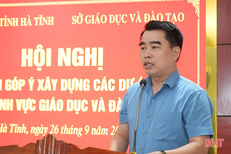 Ông Đinh Văn Hồng, Phó Giám đốc Sở Tư pháp đề xuất việc bổ sung, điều chỉnh một số điều của Luật Giáo dục cần bám sát, phù hợp với chủ trương đổi mới giáo dục, đào tạo của Đảng, Nhà nước; giải quyết các vấn đề vướng mắc trong thực tiễn triển khai; phù hợp với kinh nghiệm quốc tế và đảm bảo căn cứ khoa học. bqbht_br_dinh-hong.png