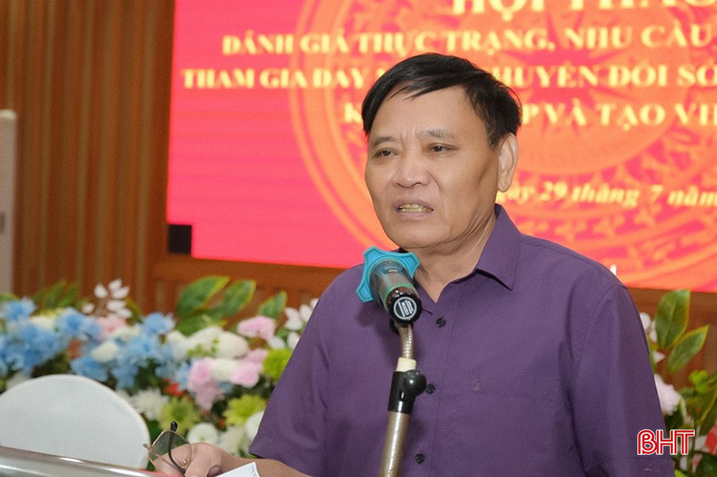 លោក Thai Sinh ប្រធានសមាគមមនុស្សចាស់ Ha Tinh បានអះអាងថា សមាគមមនុស្សចាស់ Ha Tinh នឹងអនុវត្តបានល្អនូវគម្រោងរបស់រដ្ឋាភិបាល “មនុស្សចាស់ចូលរួមលើកកម្ពស់ការផ្លាស់ប្តូរឌីជីថល ការផ្លាស់ប្តូរបៃតង សហគ្រិនភាព និងការបង្កើតការងារ”។ bqbht_br_sinh-cao-tuoi.jpg