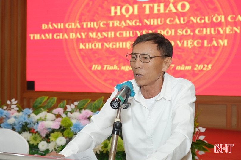 លោក Vo Van Thang ម្ចាស់កសិដ្ឋានចិញ្ចឹមសត្វចម្រុះនៅឃុំ Cam Lac ខេត្ត Ha Tinh ថ្លែងសុន្ទរកថា។ bqbht_br_ong-t.jpg