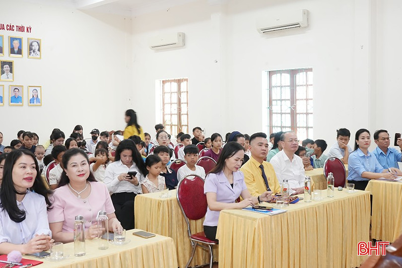 Các đại biểu tham dự chương trình. bqbht_br_toan-2.png