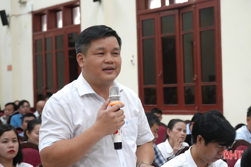 Cử tri Trần Quốc Bảo - Chủ tịch UBND xã Hương Khê kiến đề nghị cần tính toán miễn giảm kinh phí đóng bảo hiểm y tế cho học sinh. bqbht_br_lai-bao.png
